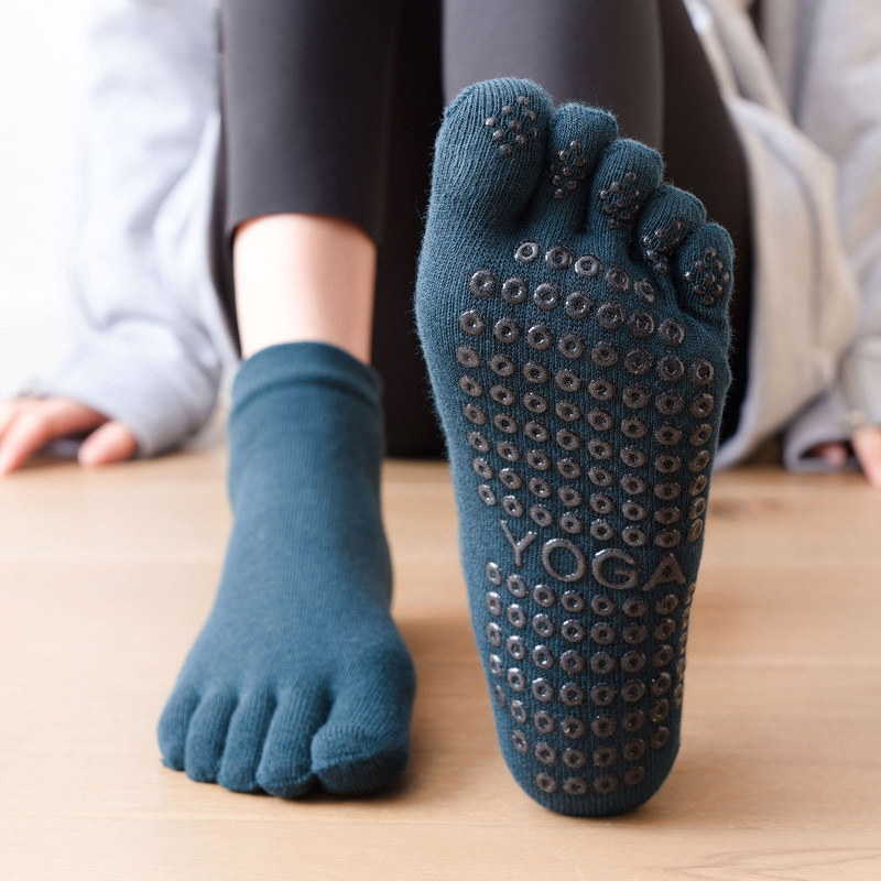 Pilates Is Yoga - Calzini antiscivolo da donna per pilates